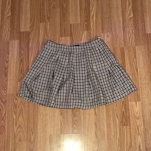 COPY - HYFVE Plaid/Gingham Pleated Skirt - Size L